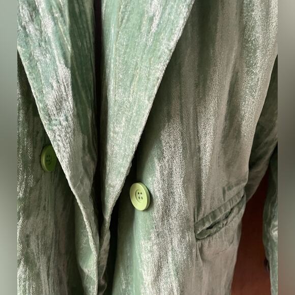 Cider girl in green oversized blazer - Picture 5 of 9